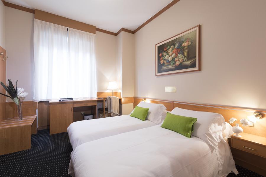 Hotel Mentana, By R Collection Hotels Milan Exterior photo