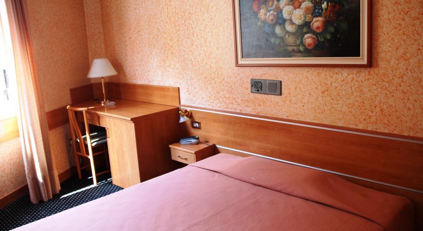 Hotel Mentana, By R Collection Hotels Milan Exterior photo